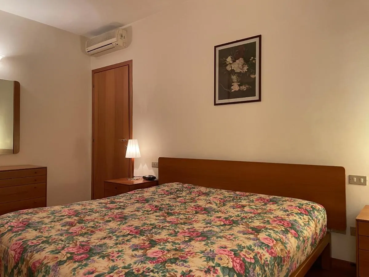 Famagosta City Escape - Affitti Brevi Italia Milan 0*,  Italy